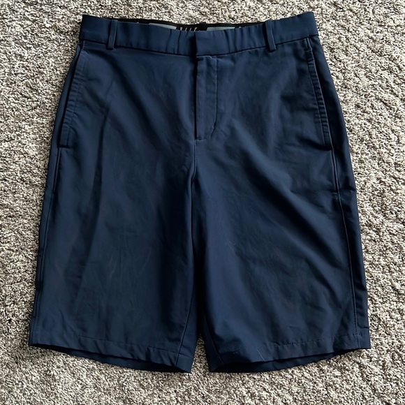 Nike Other - Men’s Nike Golf Shorts size 28